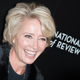 Image for article titled Rabid, Man-Eating Feminist Emma Thompson Wins at Awards Show Speeches